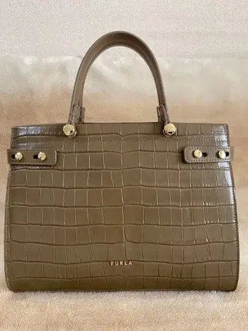 FURLA 올리브 그린 핸드백