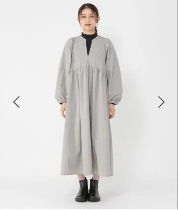 개더 슬리브 원피스 스튜디오 클립