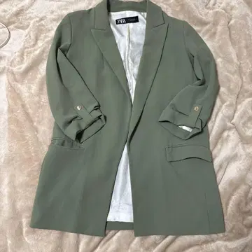 올리브 그린 테일러드 자켓