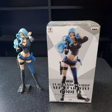 [ 가격 인하 가능 ] 원피스 네펠타리 비비 피규어