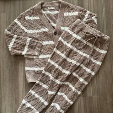 젤라또피케 상하의 세트