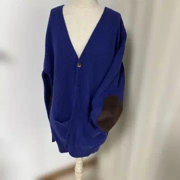 파랑 V넥 가디건 엘보 배치 포함