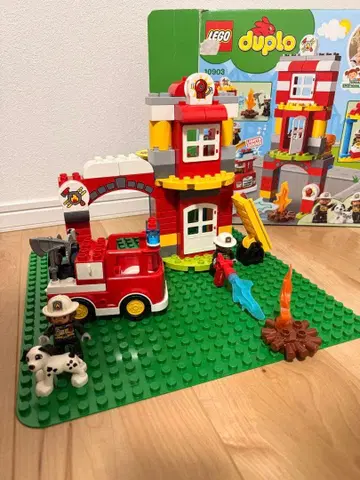 레고 듀플로 10903 빛나는! 울리는! 소방차와 소방서+기초판