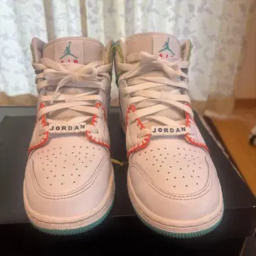 조던 스니커즈 화이트/터콰이즈 24.5cm