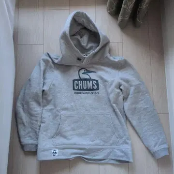 새상품급 CHUMS 후드티