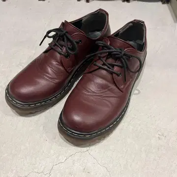 버건디 가죽 레이스업 슈즈