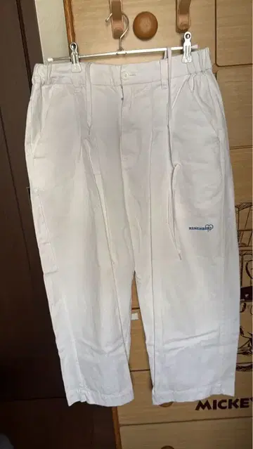 remember 화이트 벌룬 팬츠 포켓 부착