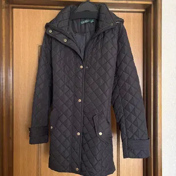 블랙 퀼팅 자켓 후드 부착