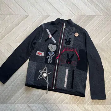 새상품급 알베로베로 돼지 모티브 집업 니트 겉옷 자켓