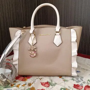 사만사 베가 숄더백 베이지 프릴