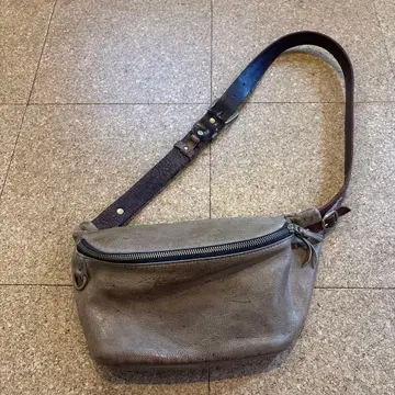 RYU 구즈 바디백