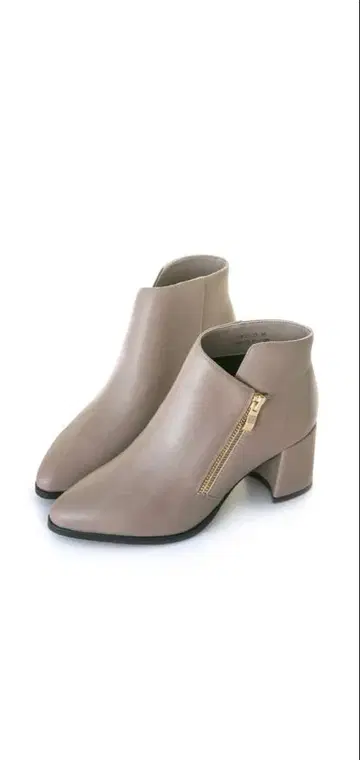 [ 3회만 사용 ] 새상품급 숏부츠 26cm 라벤더 베이지색