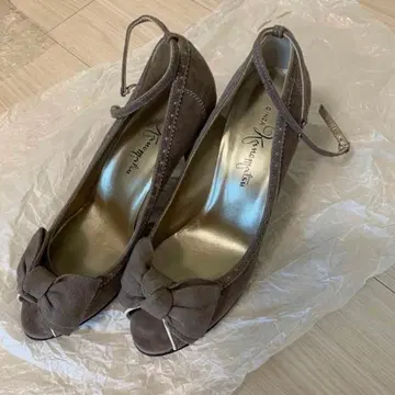 긴자 카네마츠 오픈토 스웨이드 스트랩 포함 리본