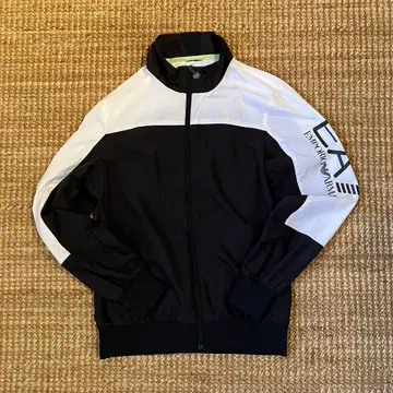 엠포리오 아르마니 나일론 자켓