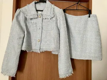 아가씨풍 자켓, 스커트 세트