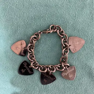 Hysteric Glamour 기타 피크형 팔찌