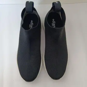 새상품급 diana 미드컷 니트 삭스 스니커즈 통굽