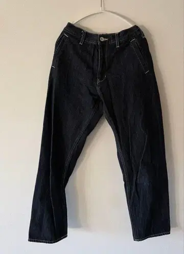 OURHOME 코다와리 실루엣의 데님 팬츠 다크 블루