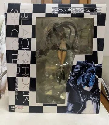 하츠네 미쿠 1/8 스케일 블랙 록 슈터 피규어