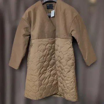 [ 새상품 ] 베이지 퀼팅 자켓