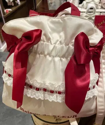 메종 드 플뢰르 가토 프레즈 더블 리본 2Way 토트 케이크 레드