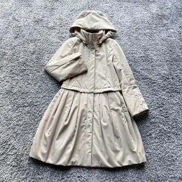 FOXEY NY 40 베이지 충전솜 다운 코트