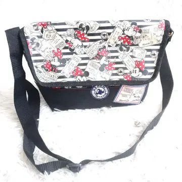 사만다 타바사 디즈니 콜라보 패브릭 소재 숄더백 사선으로도 착용 가능