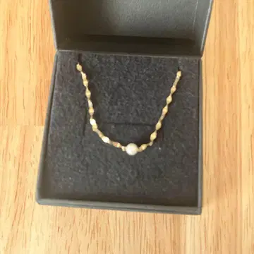 les bon bon 펄 장식 목걸이