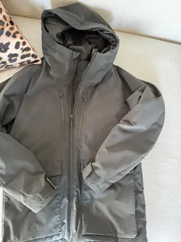 유니클로 후드 부착 다운 자켓 xs