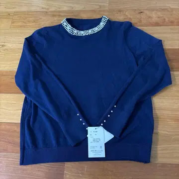 새상품, 미사용 옷깃 반짝 니트 비쥬 니트