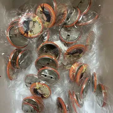 쿠라스시 히로아카 콜라보 캔 배지