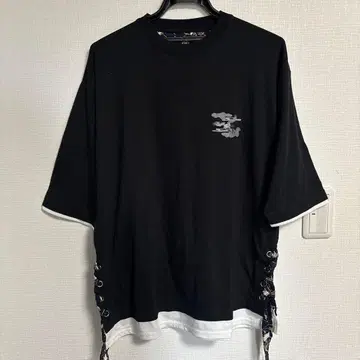 미야비유이 일본풍 패턴 사이드 레이스업 블랙 T셔츠 M 사이즈