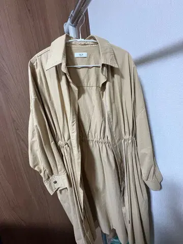 Lui's 베이지 스텐카라 코트 트렌치코트 스프링 코트