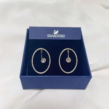 SWAROVSKI 골드 귀걸이