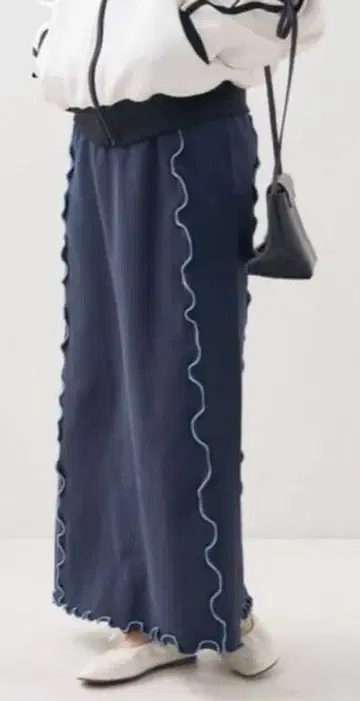 미사용 FREAK'S STORE 네이비 타이트 배색 멜로 맨투맨 스커트