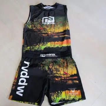 리버설 상하의 의류