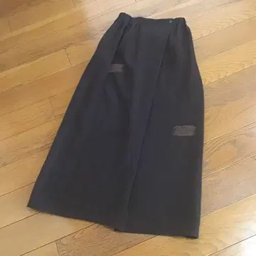 새상품급 요건 레일 롱 스커트 M