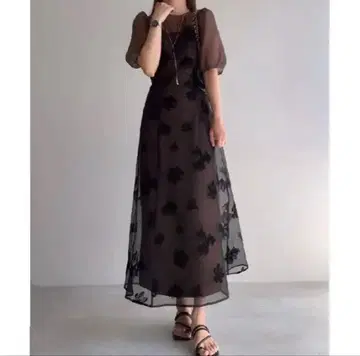 JUNOAH 주노아 시어 플라워 머메이드 원피스