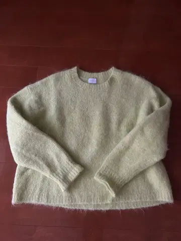 유나이티드 애로우즈 2024 연한 그린 모헤어 혼방 니트 스웨터 긴팔