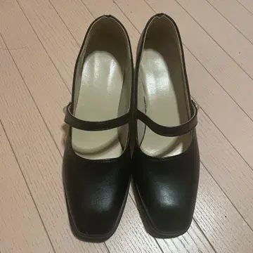 블랙 포멀 펌프스