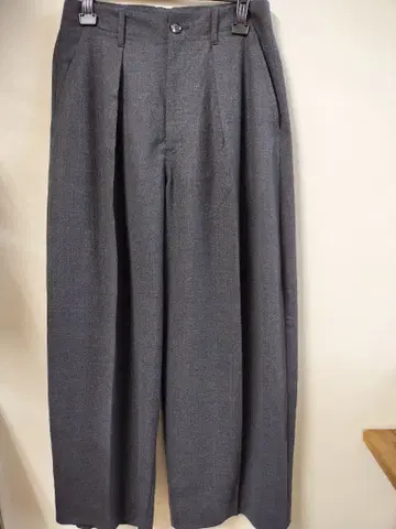 미사용! Dessindemode 팬츠