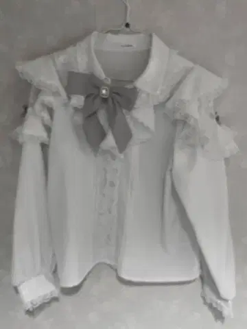 노에미 블라우스 긴팔