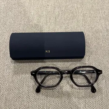 Zoff 시바타 히카리 그레이 HEXAGON 헥사곤