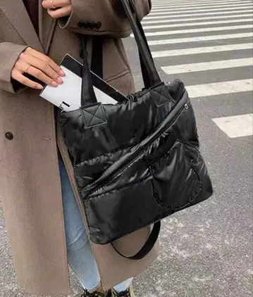 Y2K 대용량 퀼팅 숄더백