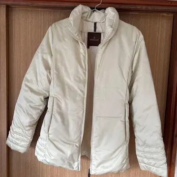 MONCLER 아이보리 다운 자켓