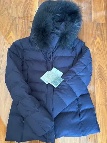 택 포함 새상품 네이비 퍼 포함 다운 자켓