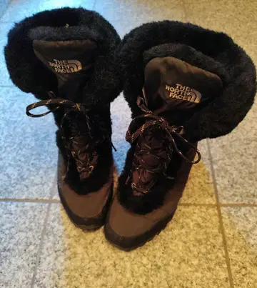 THE NORTH FACE 퍼 방한 부츠