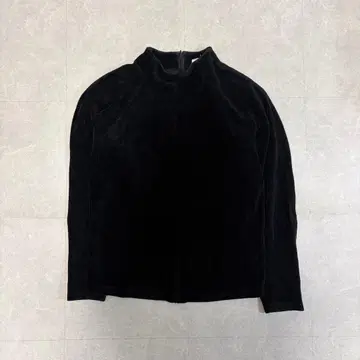 BLANCE 코듀로이 하이넥 스웨터 블랙 벨로아 상의