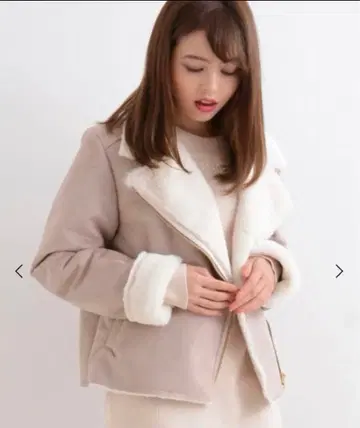 마제스틱 레곤 페이크 무스탕 라이더스 베이지 퍼 라이더스