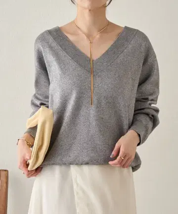 SHENERY V넥 라메 니트 풀오버